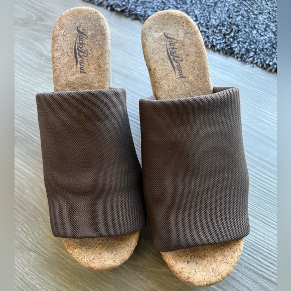 LUCKY BRAND Sexy, brown wedge! 8.5 - Picture 2 of 3